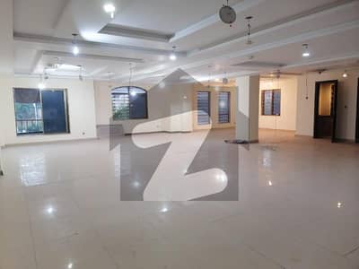 بحریہ ٹاؤن فیز 7 بحریہ ٹاؤن راولپنڈی,راولپنڈی میں 9 مرلہ دفتر 1.35 لاکھ میں کرایہ پر دستیاب ہے۔ بحریہ ٹاؤن فیز 7 بحریہ ٹاؤن راولپنڈی,راولپنڈی میں 9 مرلہ دفتر 1.35 لاکھ میں کرایہ پر دستیاب ہے۔