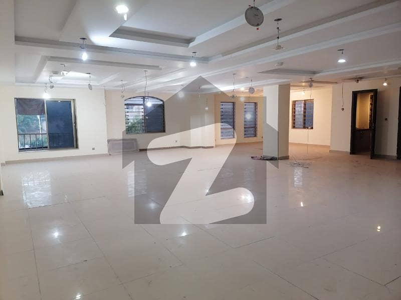 بحریہ ٹاؤن فیز 7 بحریہ ٹاؤن راولپنڈی,راولپنڈی میں 9 مرلہ دفتر 1.35 لاکھ میں کرایہ پر دستیاب ہے۔ بحریہ ٹاؤن فیز 7 بحریہ ٹاؤن راولپنڈی,راولپنڈی میں 9 مرلہ دفتر 1.35 لاکھ میں کرایہ پر دستیاب ہے۔