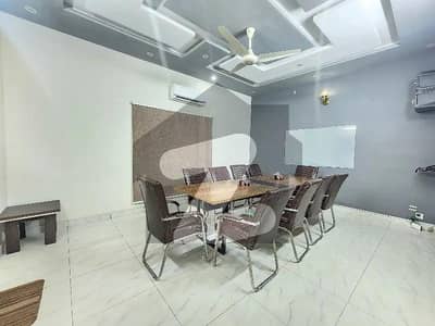 جوہر ٹاؤن فیز 2 جوہر ٹاؤن,لاہور میں 17 مرلہ دفتر 2.8 لاکھ میں کرایہ پر دستیاب ہے۔