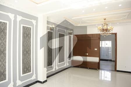 بحریہ آرچرڈ لاہور میں 3 کمروں کا 5 مرلہ مکان 65.0 ہزار میں کرایہ پر دستیاب ہے۔