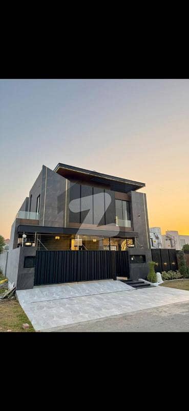 10 Marla Luxury House For Sale In Park View City, Lahore 10 Marla Luxury House For Sale In Park View City, Lahore