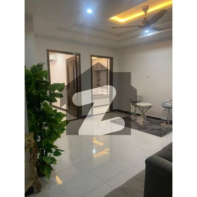 ڈپلومیٹک انکلیو اسلام آباد میں 2 کمروں کا 5 مرلہ فلیٹ 5.25 کروڑ میں برائے فروخت۔