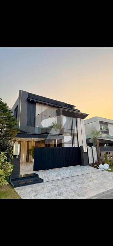 **5 Marla Corner Luxury House For Sale In Park View City, Lahore. **