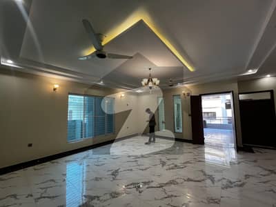 گلستانِِ جوہر ۔ بلاک 15 گلستانِ جوہر,کراچی میں 9 کمروں کا 11 مرلہ مکان 9.0 کروڑ میں برائے فروخت۔ گلستانِِ جوہر ۔ بلاک 15 گلستانِ جوہر,کراچی میں 9 کمروں کا 11 مرلہ مکان 9.0 کروڑ میں برائے فروخت۔