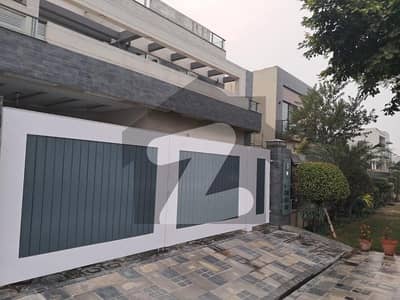 Luxurious 1 Kanal Nearly New Full Furnished House for Sale in Sector D DHA Phase 6