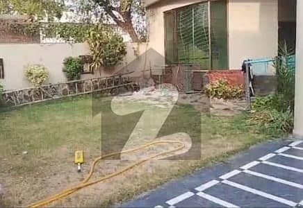 One House available for Rent Location Johar Town Lahore One House available for Rent Location Johar Town Lahore