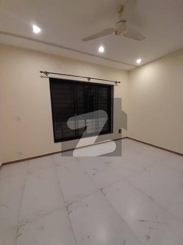 جی ۔ 13 اسلام آباد میں 6 کمروں کا 8 مرلہ مکان 1.8 لاکھ میں کرایہ پر دستیاب ہے۔ جی ۔ 13 اسلام آباد میں 6 کمروں کا 8 مرلہ مکان 1.8 لاکھ میں کرایہ پر دستیاب ہے۔