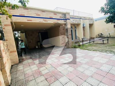1 KANAL MODERN HOUSE FOR SALE IN DHA PHASE 2