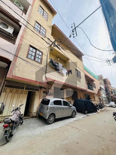 گلشن اقبال - بلاک 13 / D-3 گلشنِ اقبال,گلشنِ اقبال ٹاؤن,کراچی میں 6 کمروں کا 5 مرلہ مکان 3.7 کروڑ میں برائے فروخت۔ گلشن اقبال - بلاک 13 / D-3 گلشنِ اقبال,گلشنِ اقبال ٹاؤن,کراچی میں 6 کمروں کا 5 مرلہ مکان 3.7 کروڑ میں برائے فروخت۔