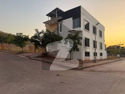 1Kanal ideal location solid land plot with back open green patch area