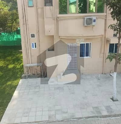 جی ۔ 11 اسلام آباد میں 2 کمروں کا 3 مرلہ فلیٹ 2.1 کروڑ میں برائے فروخت۔