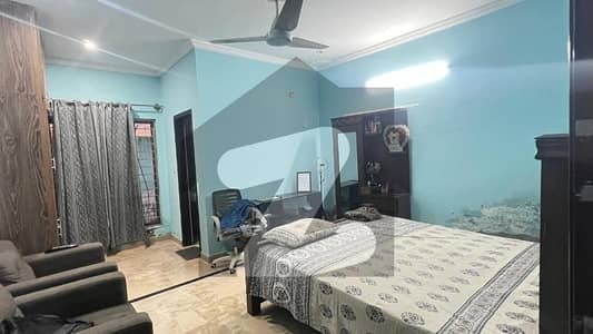 8 Marla Ground Portion Available For Rent Block D