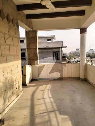 G-13/3 Main Double Road Triple Story House 40x80 for sale