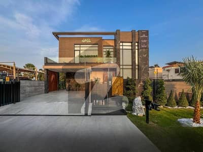 ڈی ایچ اے فیز 7 ڈیفنس (ڈی ایچ اے),لاہور میں 5 کمروں کا 1 کنال مکان 7.0 کروڑ میں برائے فروخت۔