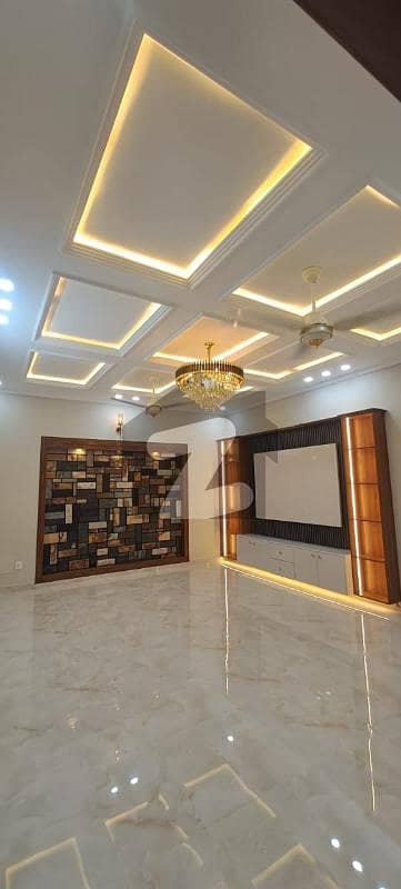 جی ۔ 13 اسلام آباد میں 7 کمروں کا 1 کنال مکان 16.5 کروڑ میں برائے فروخت۔