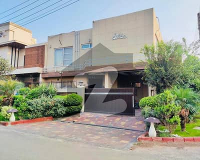 10 Marla Modern Elegant Design Luxury HOUSE Available For Sale In DHA PHASE 8 10 Marla Modern Elegant Design Luxury HOUSE Available For Sale In DHA PHASE 8