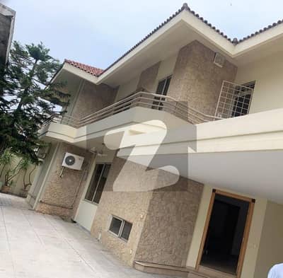 ایف ۔ 7 اسلام آباد میں 7 کمروں کا 1 کنال مکان 11.5 لاکھ میں کرایہ پر دستیاب ہے۔