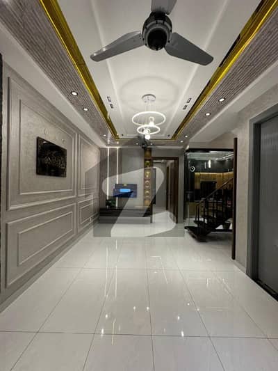 500 Square Yards Office For Rent In Gulshan-E-Iqbal - Block 7 Karachi