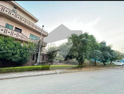 ڈی ایچ اے فیز 2 - سیکٹر جی ڈی ایچ اے ڈیفینس فیز 2,ڈی ایچ اے ڈیفینس,اسلام آباد میں 10 مرلہ رہائشی پلاٹ 2.9 کروڑ میں برائے فروخت۔ ڈی ایچ اے فیز 2 - سیکٹر جی ڈی ایچ اے ڈیفینس فیز 2,ڈی ایچ اے ڈیفینس,اسلام آباد میں 10 مرلہ رہائشی پلاٹ 2.9 کروڑ میں برائے فروخت۔