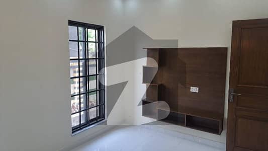 FACING PARK 10 MARLA HOUSE FOR SALE