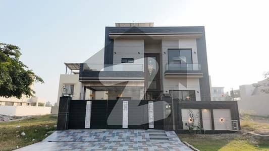 Prime Location House Of 10 Marla In DHA 11 Rahbar Phase 1 - Block E For sale