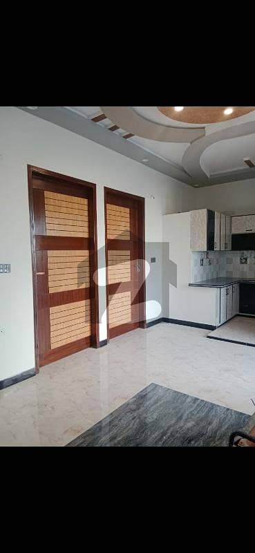 سینٹرل انفارمیشن کوآپریٹیو ہاؤسنگ سوسائٹی سکیم 33,کراچی میں 4 کمروں کا 5 مرلہ مکان 2.85 کروڑ میں برائے فروخت۔