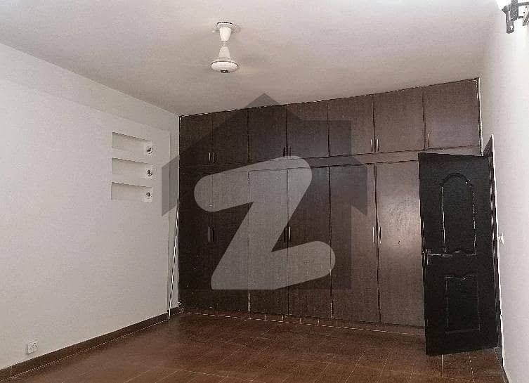 Centrally Located House For sale In Askari 11 Available Centrally Located House For sale In Askari 11 Available