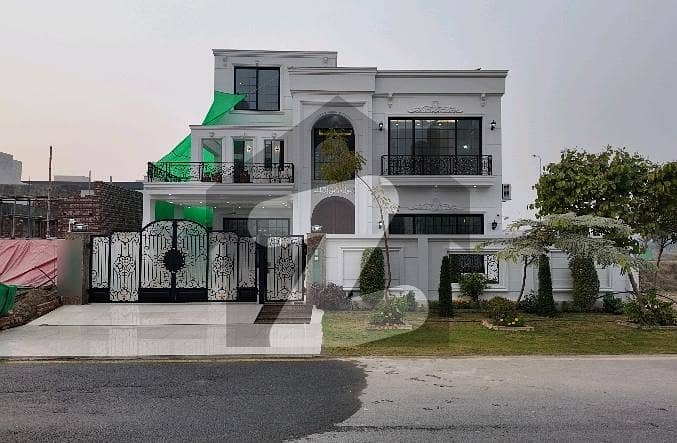 1 Kanal Basement House Is Available For sale In Phase 8, Block V, DHA Lahore 1 Kanal Basement House Is Available For sale In Phase 8, Block V, DHA Lahore