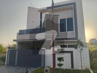 Specious 8 Marla Double Unit House For Sale