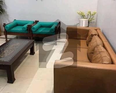 ٹیک ٹاؤن (ٹی این ٹی کالونی) ستیانہ روڈ,فیصل آباد میں 4 کمروں کا 6 مرلہ مکان 2.1 کروڑ میں برائے فروخت۔