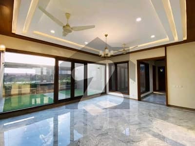 ڈی ایچ اے فیز 7 ڈیفنس (ڈی ایچ اے),لاہور میں 5 کمروں کا 1 کنال مکان 3.2 لاکھ میں کرایہ پر دستیاب ہے۔