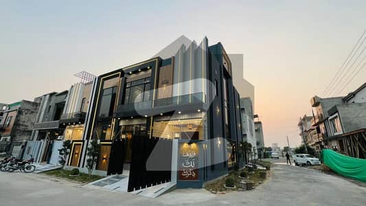 سینٹرل پارک ۔ بلاک اے1 سینٹرل پارک ہاؤسنگ سکیم,لاہور میں 4 کمروں کا 5 مرلہ مکان 2.45 کروڑ میں برائے فروخت۔