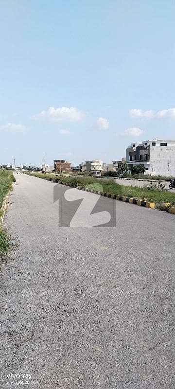 1 kanal possession plot for sale  main double road 801 size 50*90 sector g14/3 Islamabad