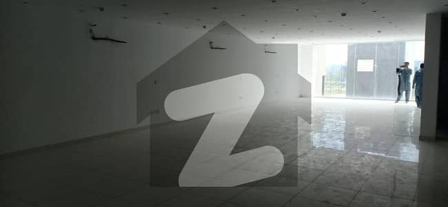 8 MARLA COMMERCIAL FLOOR AVAILABLE FOR RENT PRIME LOCATION