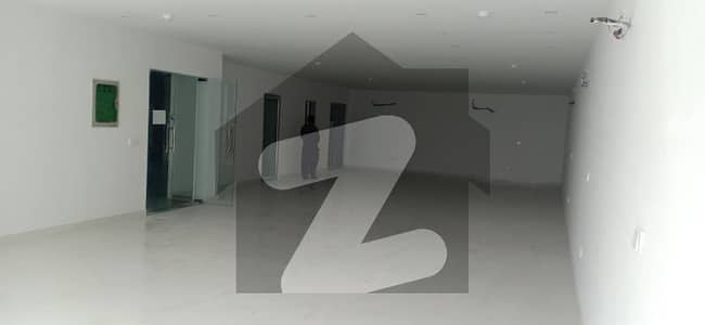 8 MARLA COMMERCIAL FLOOR AVAILABLE FOR RENT PRIME LOCATION