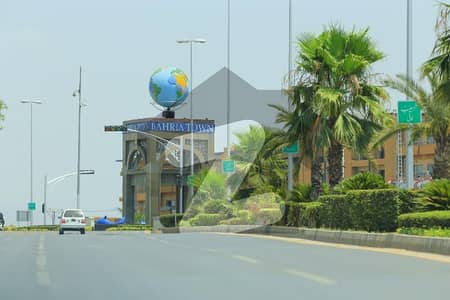 10 Marla Possessionable Plot with Best Location