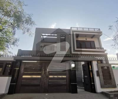 Buy A 500 Square Yards House For sale In DHA Phase 8