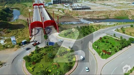 Gulberg gareen park avenu