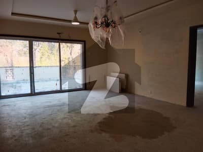 ایف ۔ 6 اسلام آباد میں 5 کنال مکان 12.5 ارب میں برائے فروخت۔