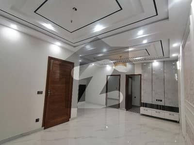 Prime Location In Park View City 10 Marla House For sale