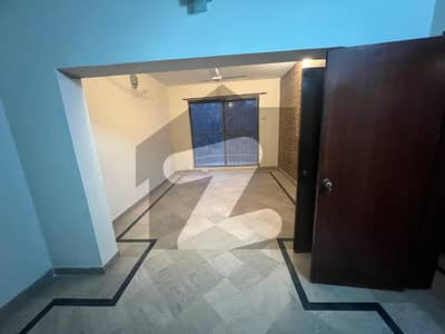 10MARLA DOUBLE STORY HOUSE AVAILABLE FOR RENT IN RAVENUE SOCIETY 10MARLA DOUBLE STORY HOUSE AVAILABLE FOR RENT IN RAVENUE SOCIETY