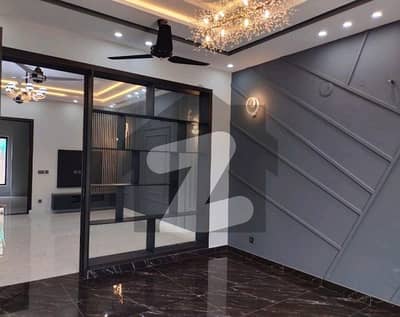 House Of 5 Marla Is Available For Sale In Bahria Town - Sector C, Lahore House Of 5 Marla Is Available For Sale In Bahria Town - Sector C, Lahore