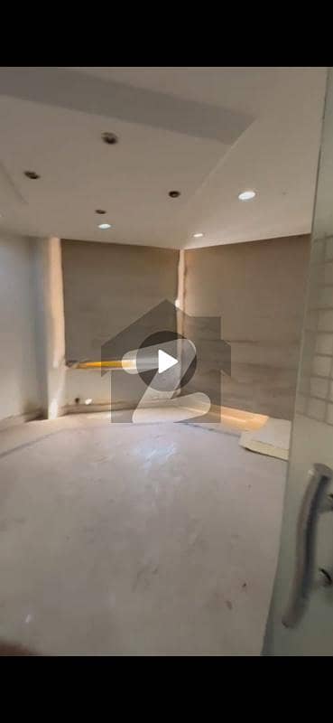 کلفٹن ۔ بلاک 5 کلفٹن,کراچی میں 5 مرلہ دفتر 1.7 لاکھ میں کرایہ پر دستیاب ہے۔