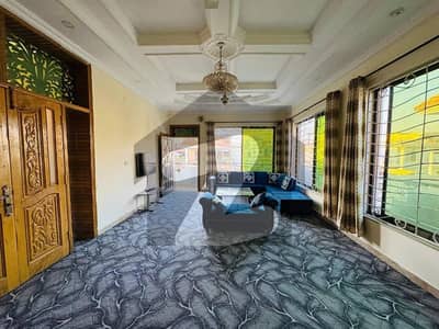 جی ۔ 11 اسلام آباد میں 3 کمروں کا 10 مرلہ بالائی پورشن 2.5 لاکھ میں کرایہ پر دستیاب ہے۔