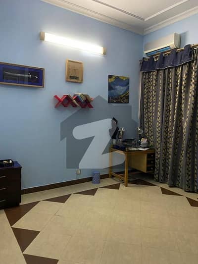 میڈیا ٹاؤن راولپنڈی میں 6 کمروں کا 12 مرلہ مکان 5.0 کروڑ میں برائے فروخت۔