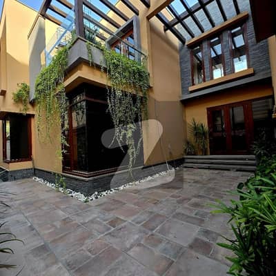 ڈی ایچ اے فیز 6 ڈی ایچ اے ڈیفینس,کراچی میں 6 کمروں کا 1 کنال مکان 21.0 کروڑ میں برائے فروخت۔