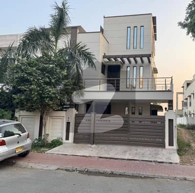 بحریہ ٹاؤن سیکٹر سی بحریہ ٹاؤن,لاہور میں 5 کمروں کا 10 مرلہ مکان 3.45 کروڑ میں برائے فروخت۔ بحریہ ٹاؤن سیکٹر سی بحریہ ٹاؤن,لاہور میں 5 کمروں کا 10 مرلہ مکان 3.45 کروڑ میں برائے فروخت۔