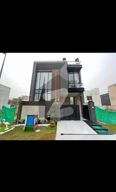 پارک ویو سٹی ۔ کرسٹل بلاک پارک ویو سٹی,لاہور میں 5 کمروں کا 5 مرلہ مکان 1.85 کروڑ میں برائے فروخت۔