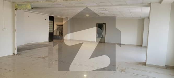 جی ۔ 11 مرکز جی ۔ 11,اسلام آباد میں 7 مرلہ Studio دفتر 3.5 لاکھ میں کرایہ پر دستیاب ہے۔