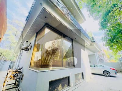 ڈی ایچ اے فیز 1 ڈیفنس (ڈی ایچ اے),لاہور میں 4 کمروں کا 10 مرلہ مکان 4.45 کروڑ میں برائے فروخت۔